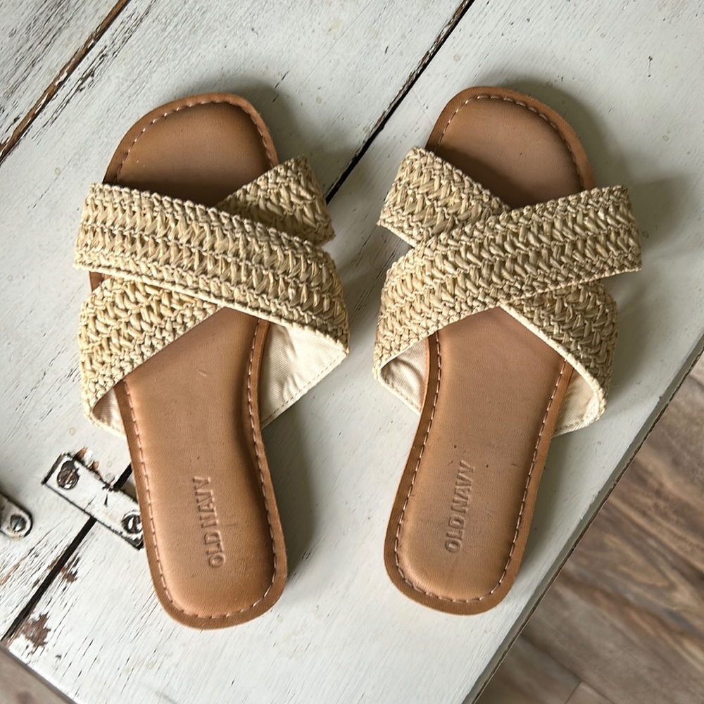 Old Navy Beachy Sandals